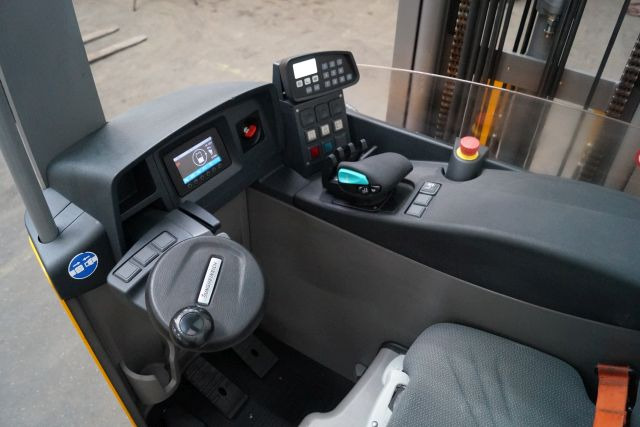 Jungheinrich ETV216 - Reach truck: picture 3 Jungheinrich ETV216 - Reach truck: picture 3