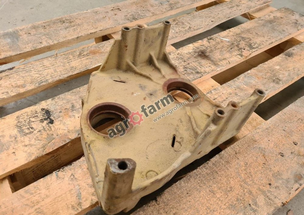 OBUDOWA PTO L76301 JOHN DEERE 6200 6400 6500 - Gearbox: picture 2 OBUDOWA PTO L76301 JOHN DEERE 6200 6400 6500 - Gearbox: picture 2