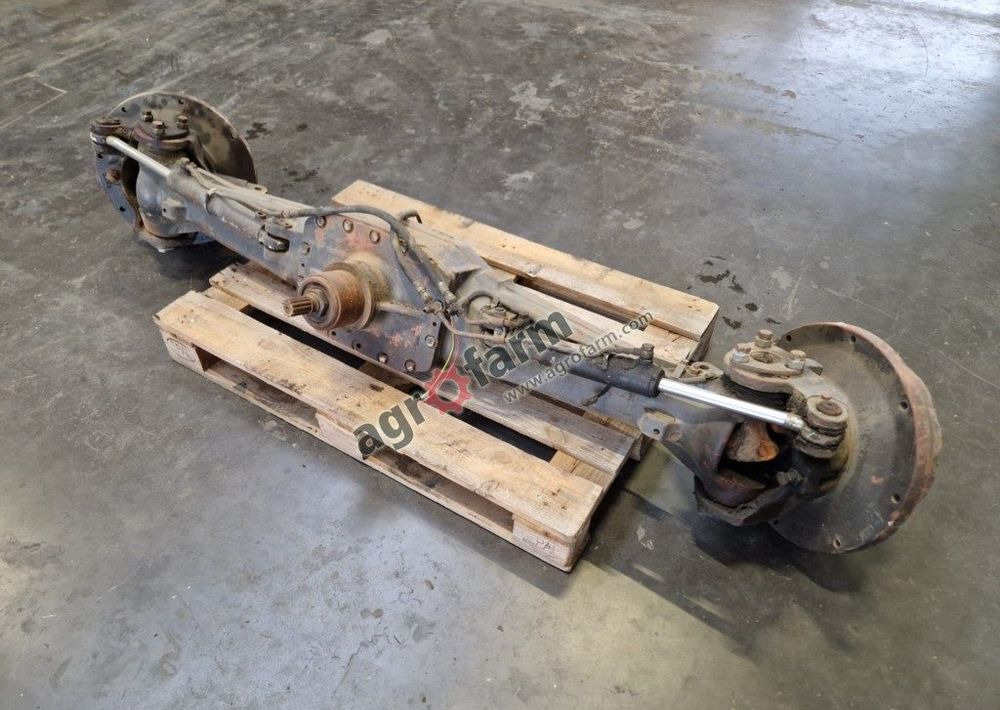 Przedni most New Holland M135 - Transmission: picture 1 Przedni most New Holland M135 - Transmission: picture 1