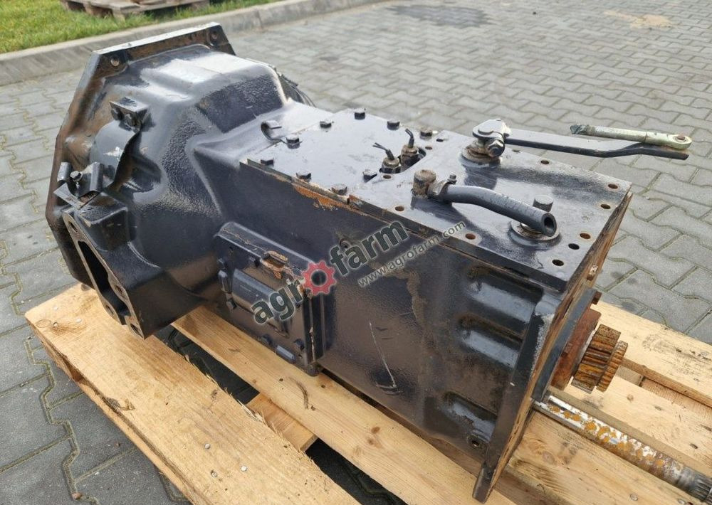 Skrzynia biegów Case CX 105 xtrashift 600100 - Gearbox: picture 2 Skrzynia biegów Case CX 105 xtrashift 600100 - Gearbox: picture 2