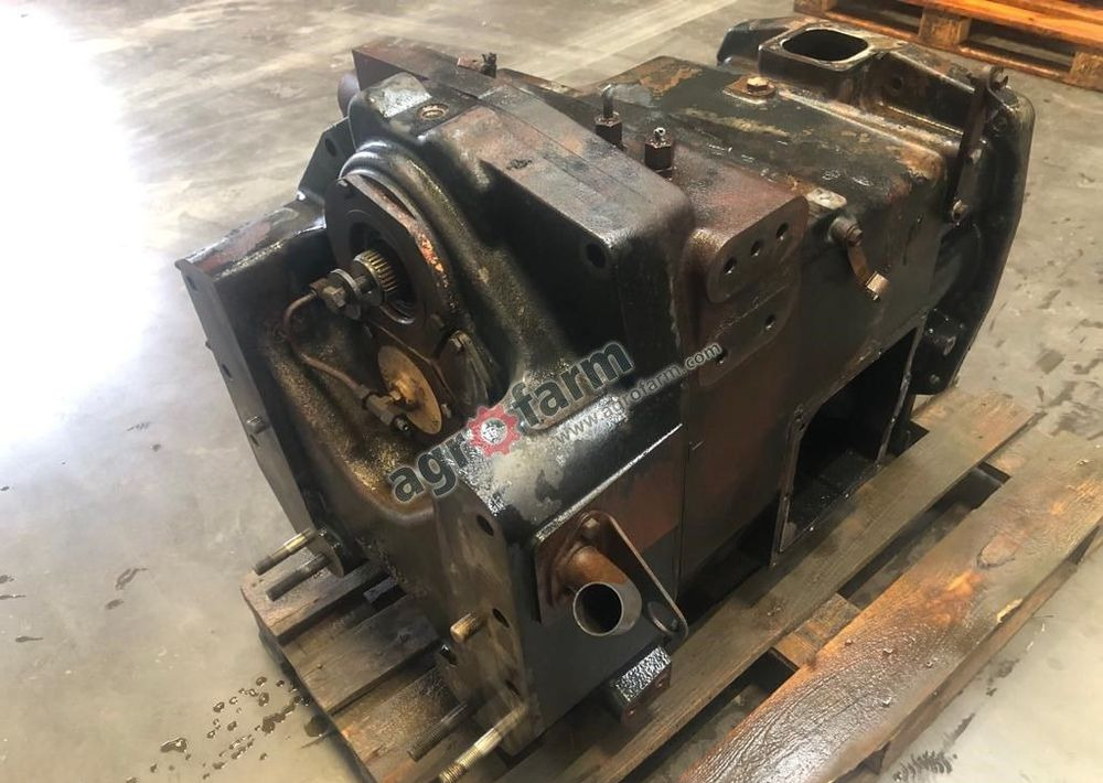 Skrzynia biegów Case Magnum 335 87428576 - Gearbox: picture 2 Skrzynia biegów Case Magnum 335 87428576 - Gearbox: picture 2