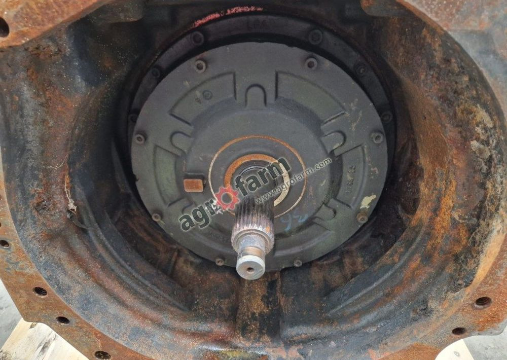 Skrzynia biegów Massey Ferguson 5435 - Gearbox: picture 4 Skrzynia biegów Massey Ferguson 5435 - Gearbox: picture 4