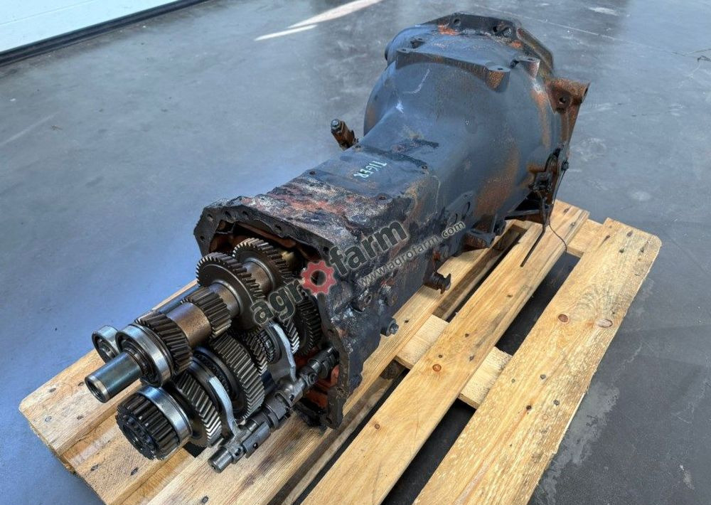 Skrzynia biegów Same Tiger 70 - Gearbox: picture 1 Skrzynia biegów Same Tiger 70 - Gearbox: picture 1