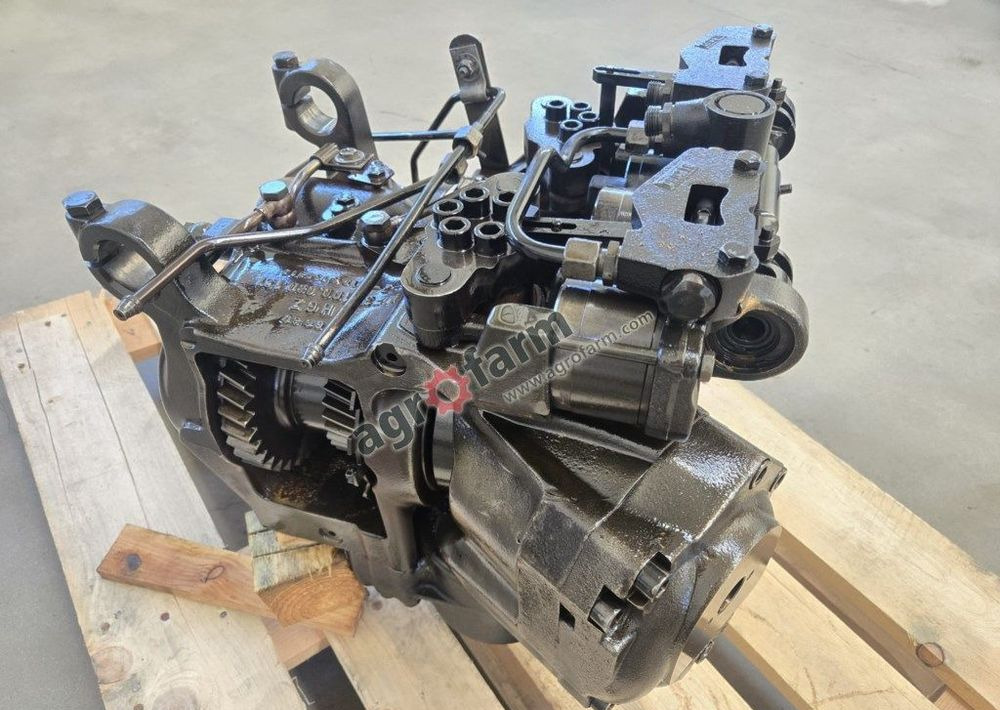 Skrzynia biegów Vario ML180, Massey Ferguson 6614 - Gearbox: picture 2 Skrzynia biegów Vario ML180, Massey Ferguson 6614 - Gearbox: picture 2