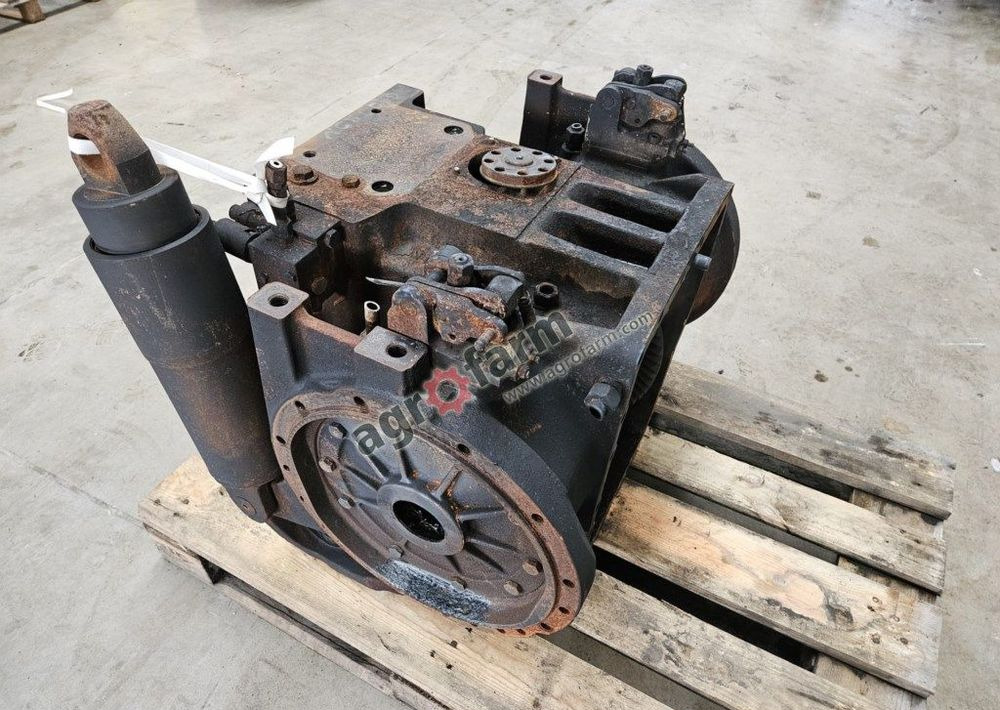 Tylny most Case CS 110 1331003301409 - Gearbox: picture 4 Tylny most Case CS 110 1331003301409 - Gearbox: picture 4
