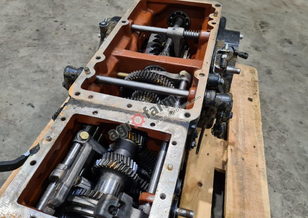 Tylny most Case PJV 65 12646 - Gearbox: picture 4 Tylny most Case PJV 65 12646 - Gearbox: picture 4