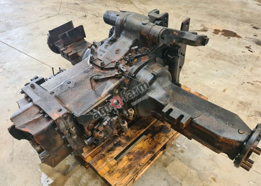 Tylny most Massey Ferguson 5445 851B9 - Gearbox: picture 1 Tylny most Massey Ferguson 5445 851B9 - Gearbox: picture 1