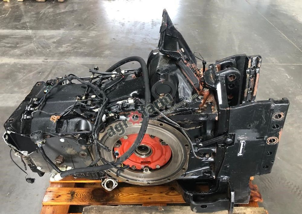 Tylny most Massey Ferguson 6255 851B6 - Gearbox: picture 2 Tylny most Massey Ferguson 6255 851B6 - Gearbox: picture 2