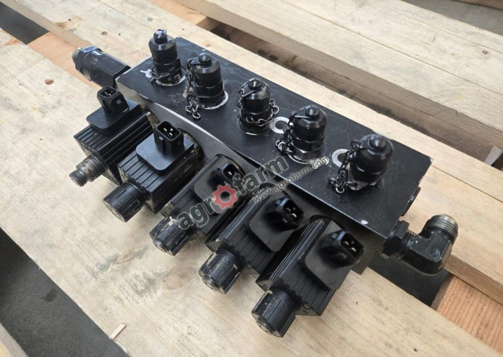 Zawór przyspieszacza Valtra T170, T171, T140 - Hydraulics: picture 1 Zawór przyspieszacza Valtra T170, T171, T140 - Hydraulics: picture 1