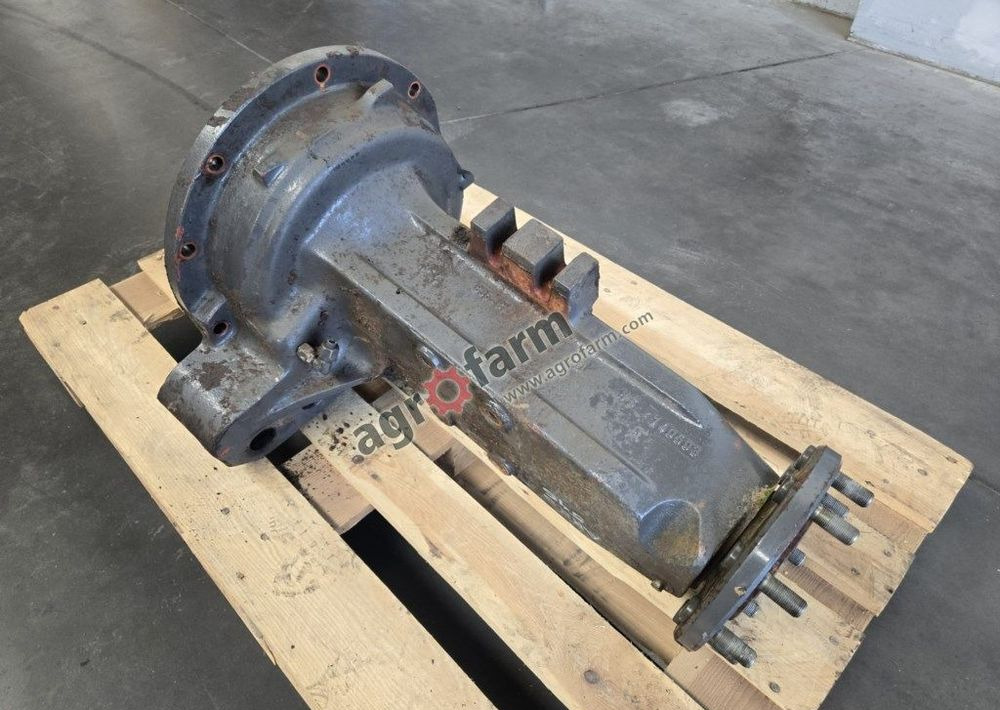 Zwolnica tylna, lewa Renault Ares 546 540 550 - Transmission: picture 3 Zwolnica tylna, lewa Renault Ares 546 540 550 - Transmission: picture 3