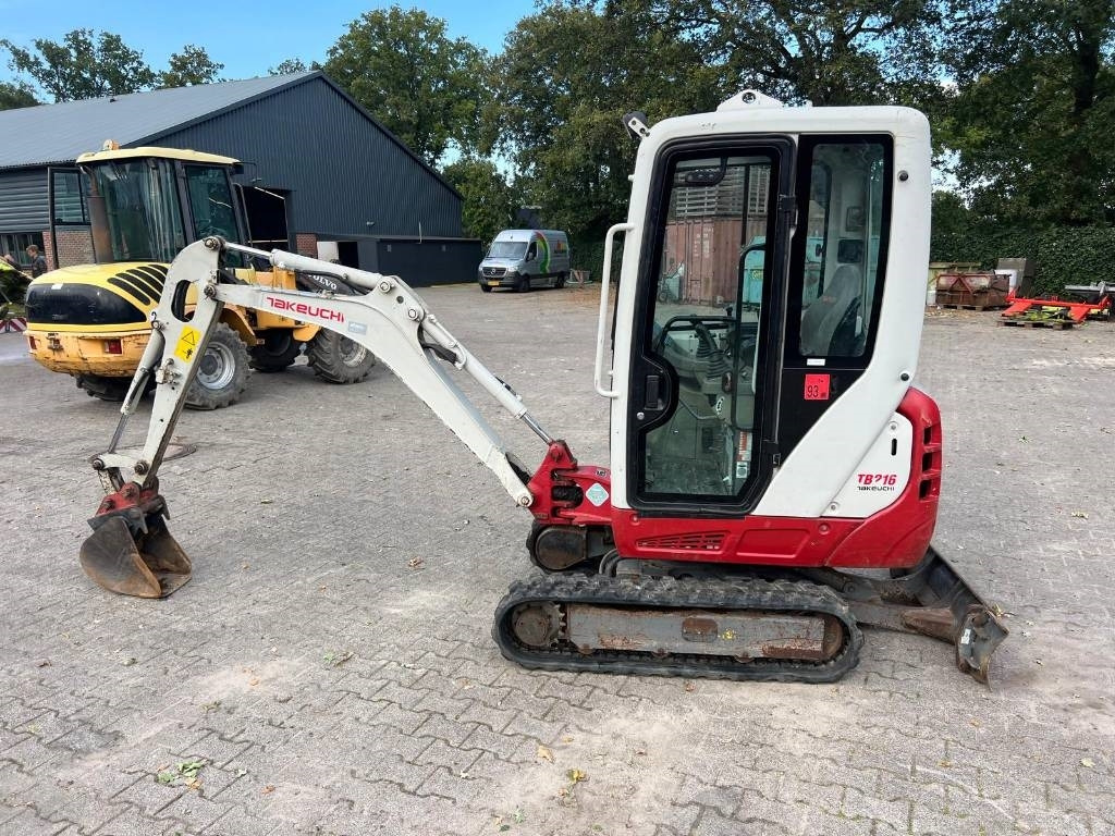 Takeuchi TB 216 - Mini excavator: picture 2 Takeuchi TB 216 - Mini excavator: picture 2