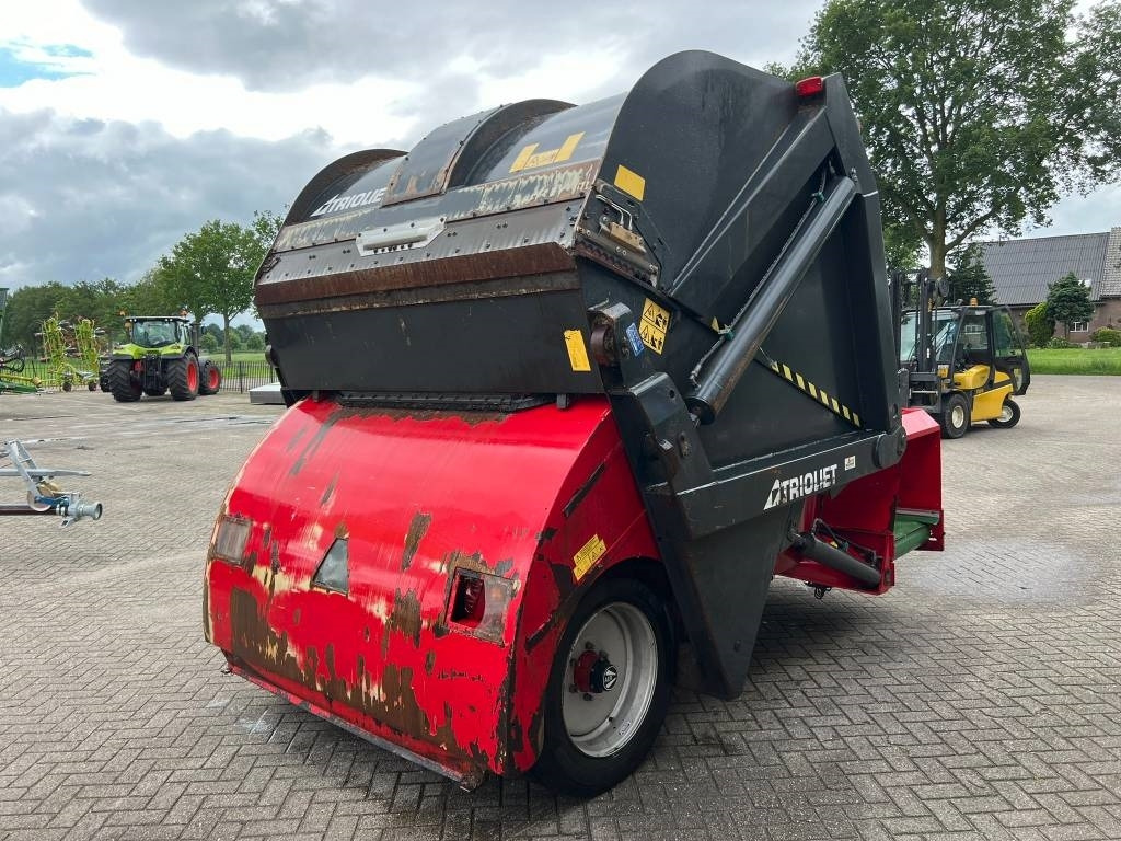 Trioliet TRIOMIX 1-1200 - Forage mixer wagon: picture 5 Trioliet TRIOMIX 1-1200 - Forage mixer wagon: picture 5