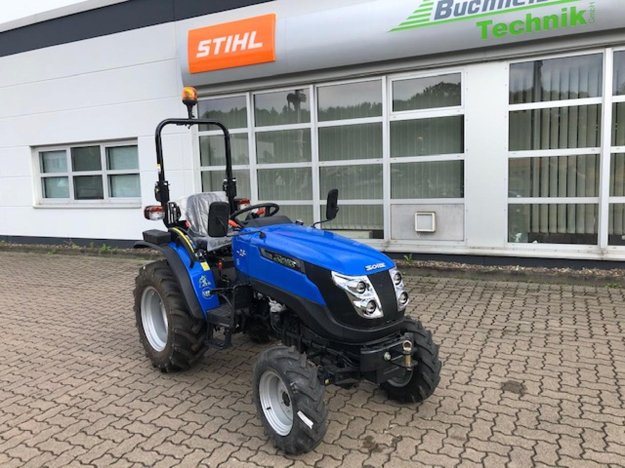 Solis 26 6+2 - Farm tractor: picture 2 Solis 26 6+2 - Farm tractor: picture 2