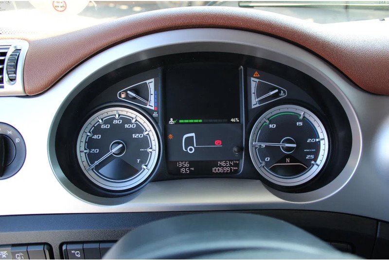 Cab chassis truck DAF CF 370 + euro 6 + ssc + full option: picture 10