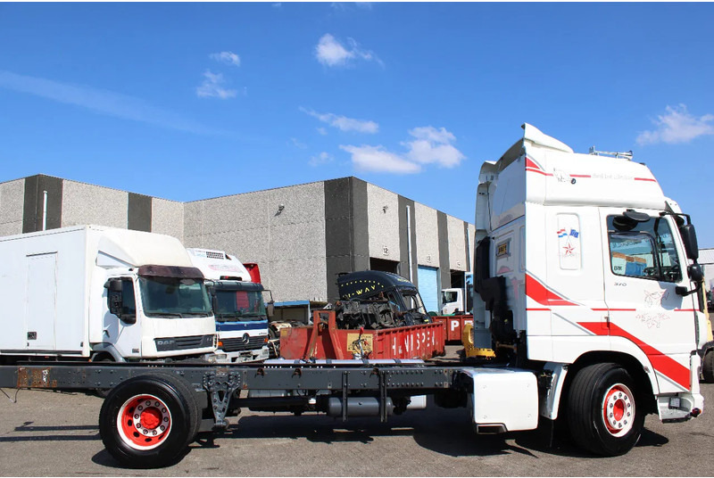 Cab chassis truck DAF CF 370 + euro 6 + ssc + full option: picture 6
