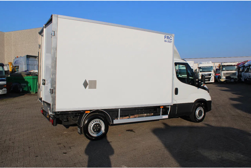 Iveco Daily 35S16 + CARRIER + FRC/ATP - Refrigerated van: picture 4 Iveco Daily 35S16 + CARRIER + FRC/ATP - Refrigerated van: picture 4