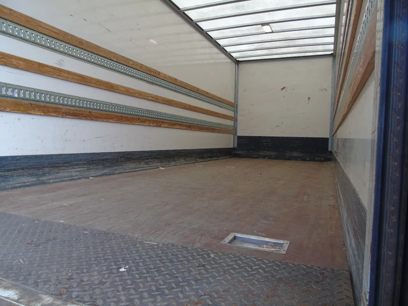 Iveco Eurocargo 120E21 + 10x instock + euro 6 + lift - Box truck: picture 5 Iveco Eurocargo 120E21 + 10x instock + euro 6 + lift - Box truck: picture 5