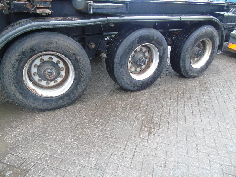 Container transporter/ Swap body semi-trailer KLAUS 20FT + SELF PROPPELED ENGINE + FULLY WORKING: picture 12