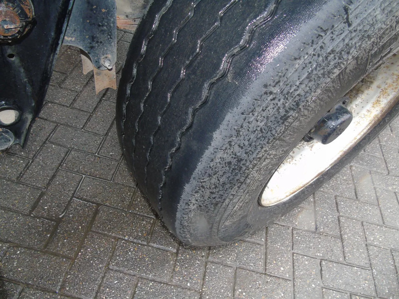 Container transporter/ Swap body semi-trailer KLAUS 20FT + SELF PROPPELED ENGINE + FULLY WORKING: picture 15