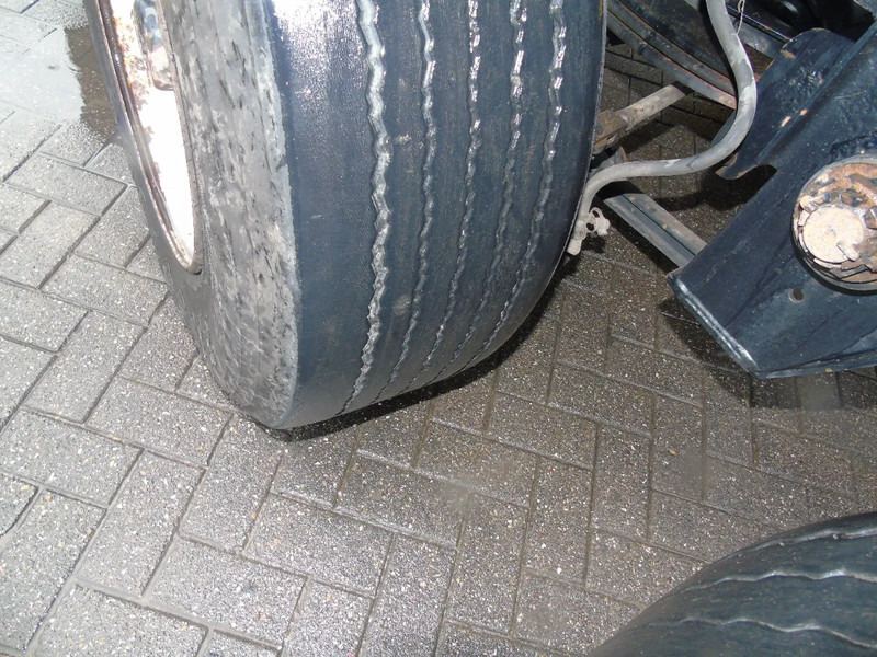 Container transporter/ Swap body semi-trailer KLAUS 20FT + SELF PROPPELED ENGINE + FULLY WORKING: picture 17