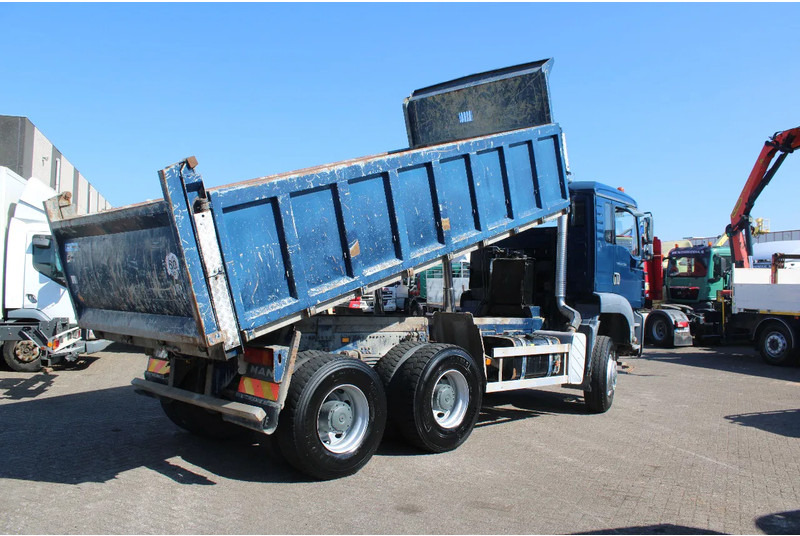 MAN TGA 33.360 + 6X6 + MANUAL - Tipper: picture 3 MAN TGA 33.360 + 6X6 + MANUAL - Tipper: picture 3