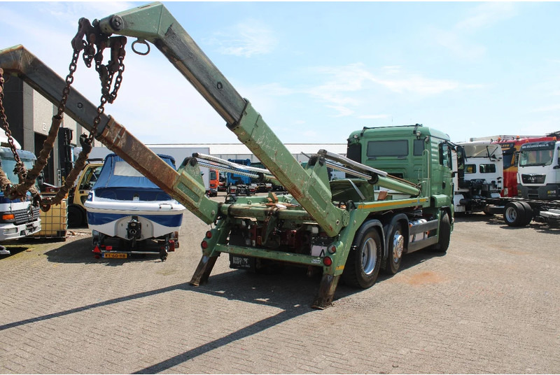 MAN TGS 26.480 + EURO 5 + 6X2/4 - Skip loader truck: picture 3 MAN TGS 26.480 + EURO 5 + 6X2/4 - Skip loader truck: picture 3
