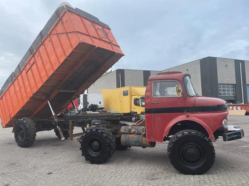 Mercedes-Benz 813 + Manual + Kipper + 4x4 - Tipper: picture 3 Mercedes-Benz 813 + Manual + Kipper + 4x4 - Tipper: picture 3
