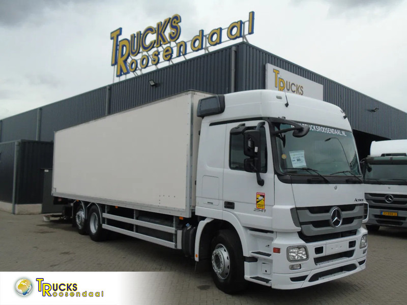 Box truck Mercedes-Benz Actros 2541 + EURO 5 + 6X2 + 2PEDALS: picture 1