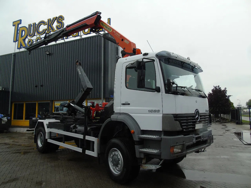 Mercedes-Benz Atego 1928 + 4x4 + PALFINGER PK11.500 + pallift + MANUAL + SPRING - Crane truck: picture 2 Mercedes-Benz Atego 1928 + 4x4 + PALFINGER PK11.500 + pallift + MANUAL + SPRING - Crane truck: picture 2