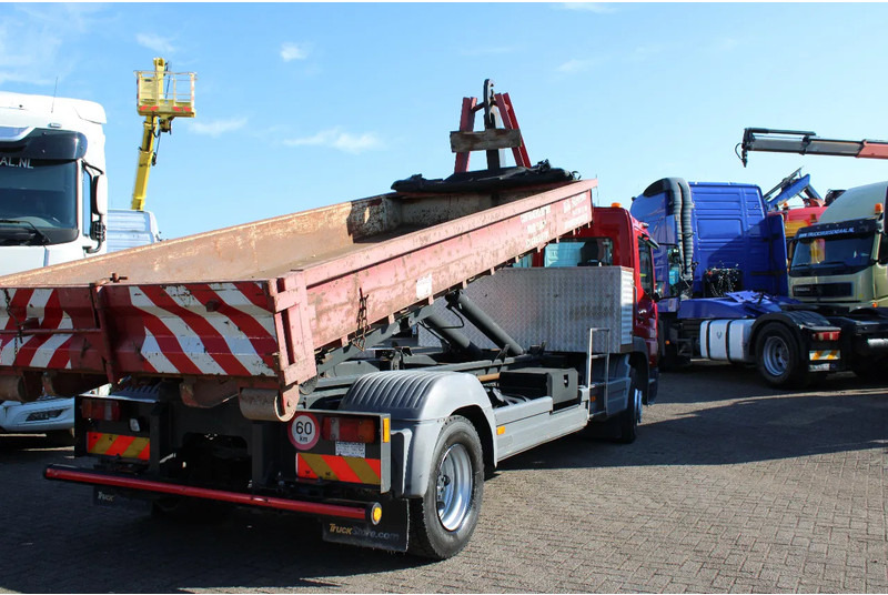 Mercedes-Benz Atego reserved!! 1218 + HYVALIFT + CONTAINER + MANUAL - Hook lift truck: picture 4 Mercedes-Benz Atego reserved!! 1218 + HYVALIFT + CONTAINER + MANUAL - Hook lift truck: picture 4
