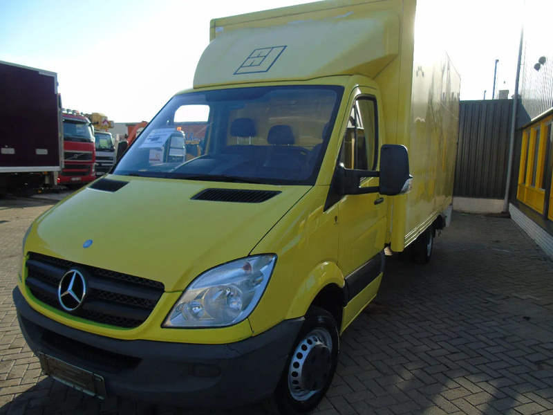 Mercedes-Benz Sprinter 516 + lift + EURO 5 + 3P - Box van: picture 3 Mercedes-Benz Sprinter 516 + lift + EURO 5 + 3P - Box van: picture 3