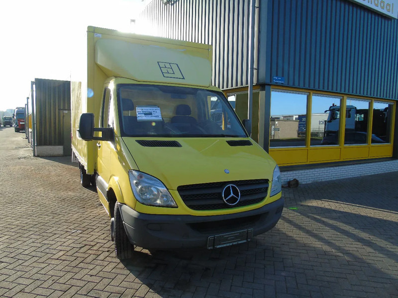Mercedes-Benz Sprinter 516 + lift + EURO 5 + 3P - Box van: picture 2 Mercedes-Benz Sprinter 516 + lift + EURO 5 + 3P - Box van: picture 2