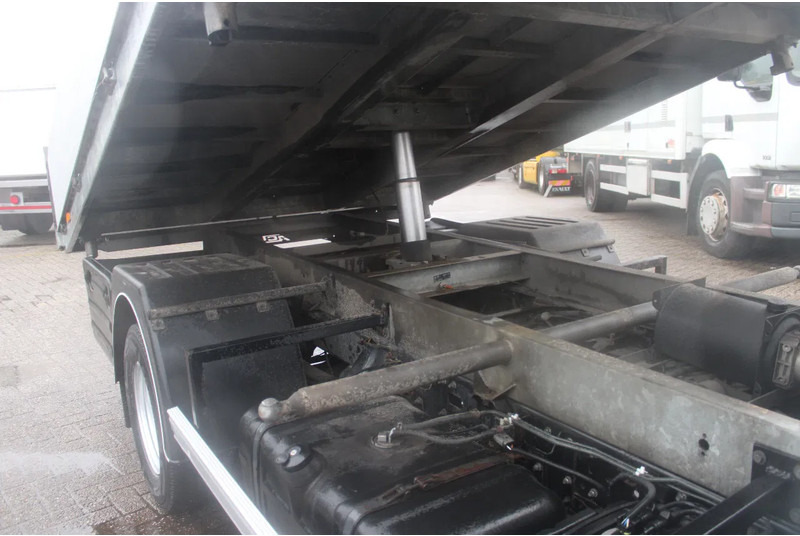 Tipper Renault D 150 + 3SIDE TIPPER + EURO 6 + PERFECT!!! 186KM: picture 9