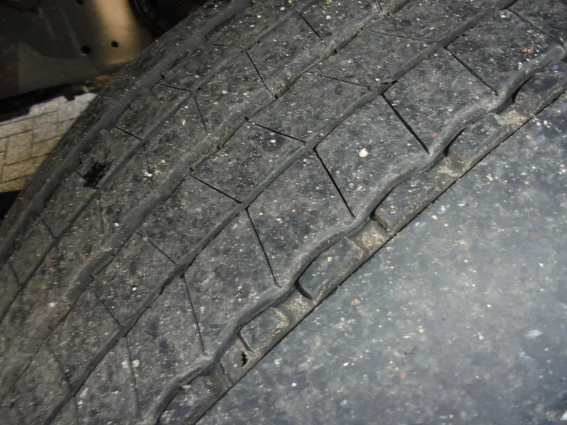 Box truck Renault Premium 270DXI + EURO 5 + ENGINE BRAKE: picture 9 Box truck Renault Premium 270DXI + EURO 5 + ENGINE BRAKE: picture 9