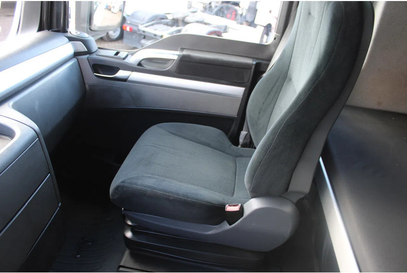 Tractor unit MAN TGX 18.440 + euro 5 + XXL + mega: picture 17 Tractor unit MAN TGX 18.440 + euro 5 + XXL + mega: picture 17