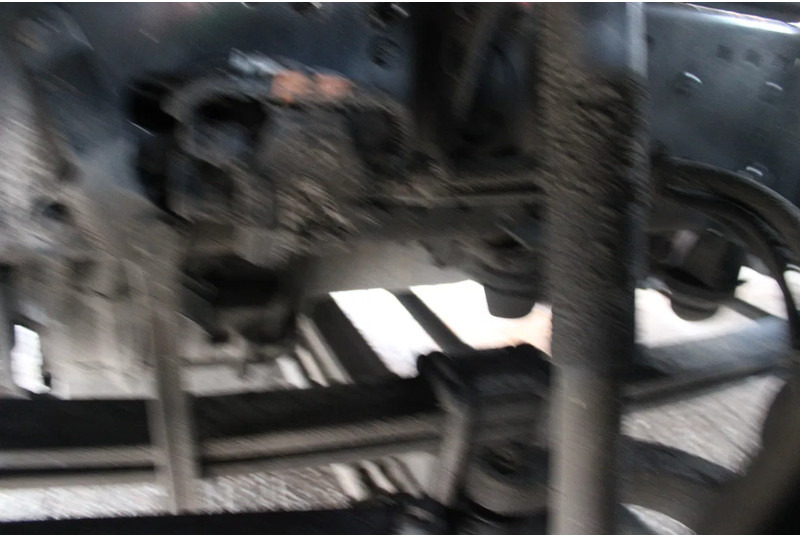 Tractor unit MAN TGX 18.440 + euro 6 + double tank + spoiler: picture 14 Tractor unit MAN TGX 18.440 + euro 6 + double tank + spoiler: picture 14