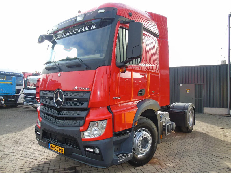 Mercedes-Benz Actros 1933 + SPOILER - Tractor unit: picture 2 Mercedes-Benz Actros 1933 + SPOILER - Tractor unit: picture 2
