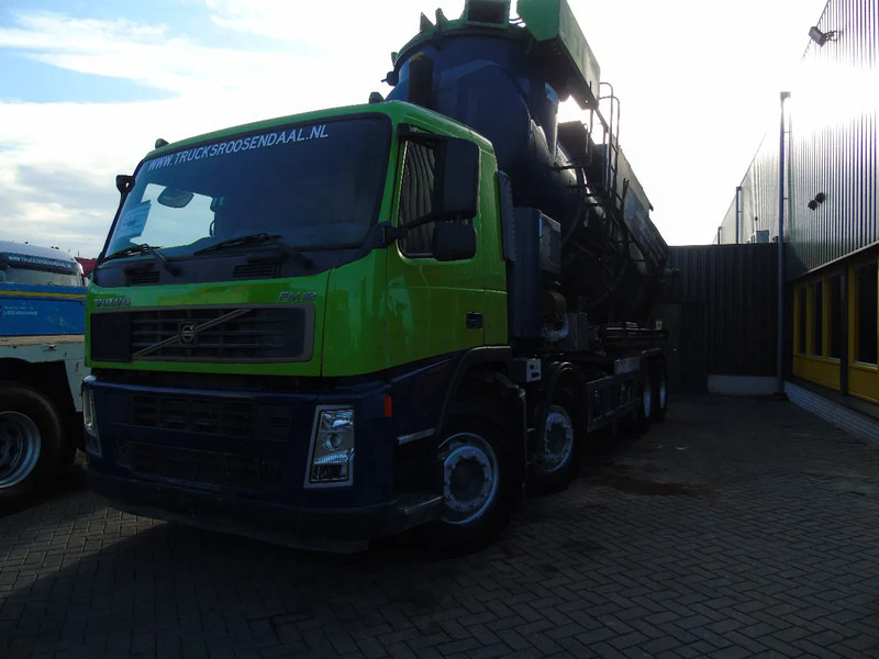 Volvo FM 340 + NAAKTGEBOREN 15.000L + 8x4 + tipper + MANUAL - Vacuum truck: picture 2 Volvo FM 340 + NAAKTGEBOREN 15.000L + 8x4 + tipper + MANUAL - Vacuum truck: picture 2