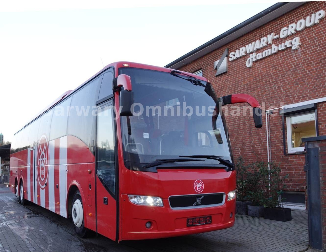 Volvo 9700 HD 6x2*WC*59 Sitze*EURO 5* - Coach: picture 1 Volvo 9700 HD 6x2*WC*59 Sitze*EURO 5* - Coach: picture 1