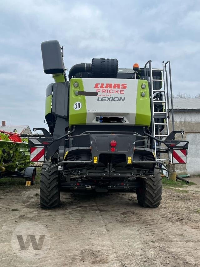 CLAAS Lexion 6800 TT - Combine harvester: picture 2 CLAAS Lexion 6800 TT - Combine harvester: picture 2