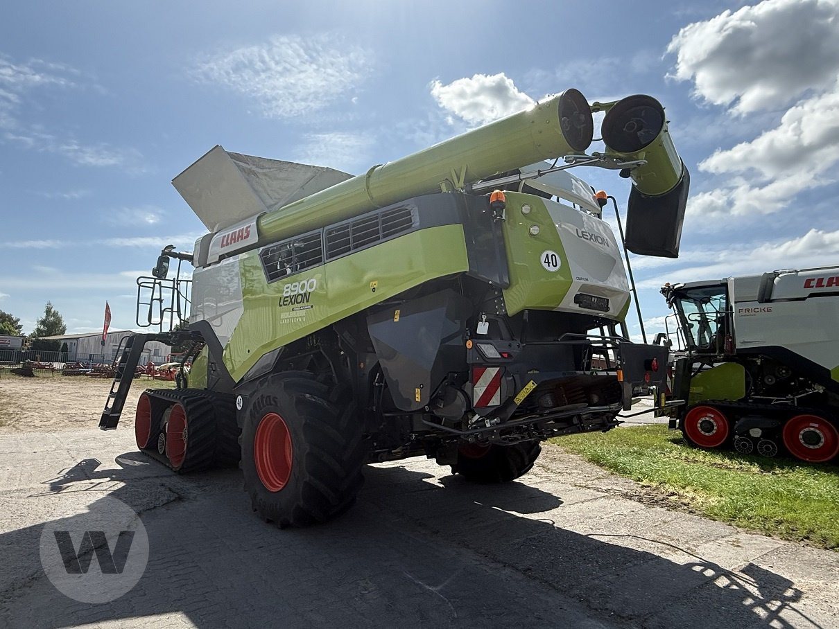 CLAAS Lexion 8900 TT - Combine harvester: picture 4 CLAAS Lexion 8900 TT - Combine harvester: picture 4
