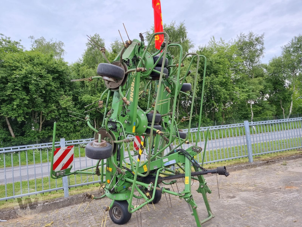 Krone KW 11.22/10 - Tedder/ Rake: picture 5 Krone KW 11.22/10 - Tedder/ Rake: picture 5