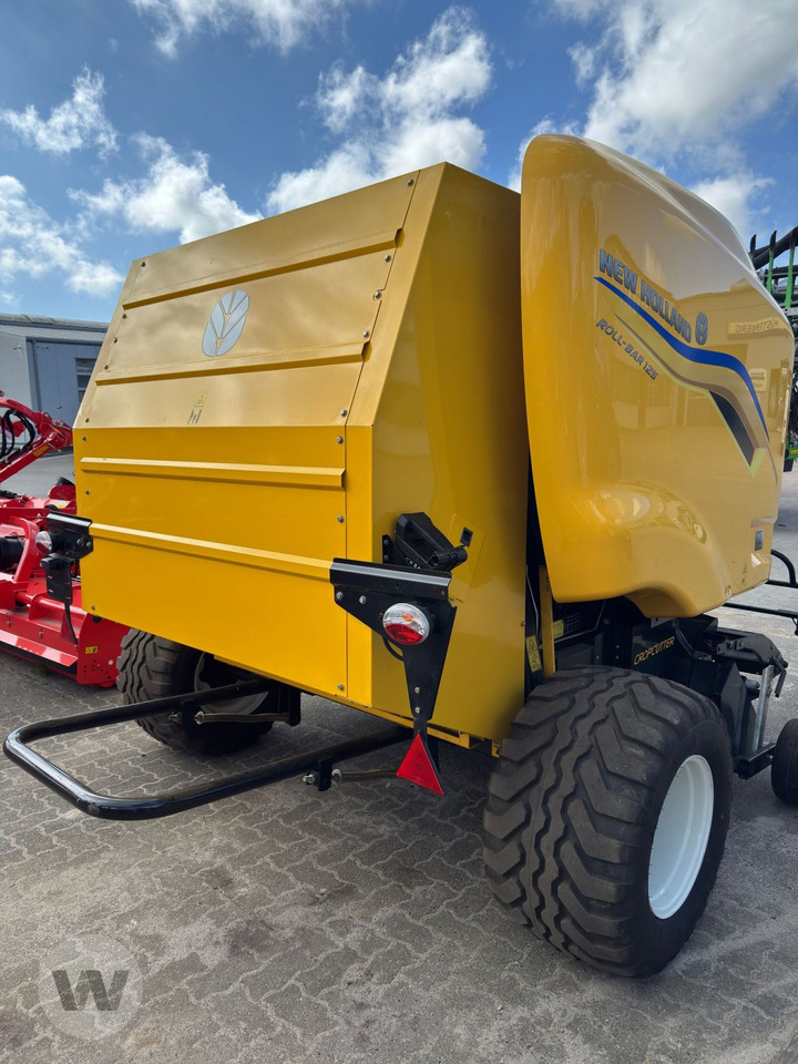 New Holland RB 125 RC - Round baler: picture 2 New Holland RB 125 RC - Round baler: picture 2