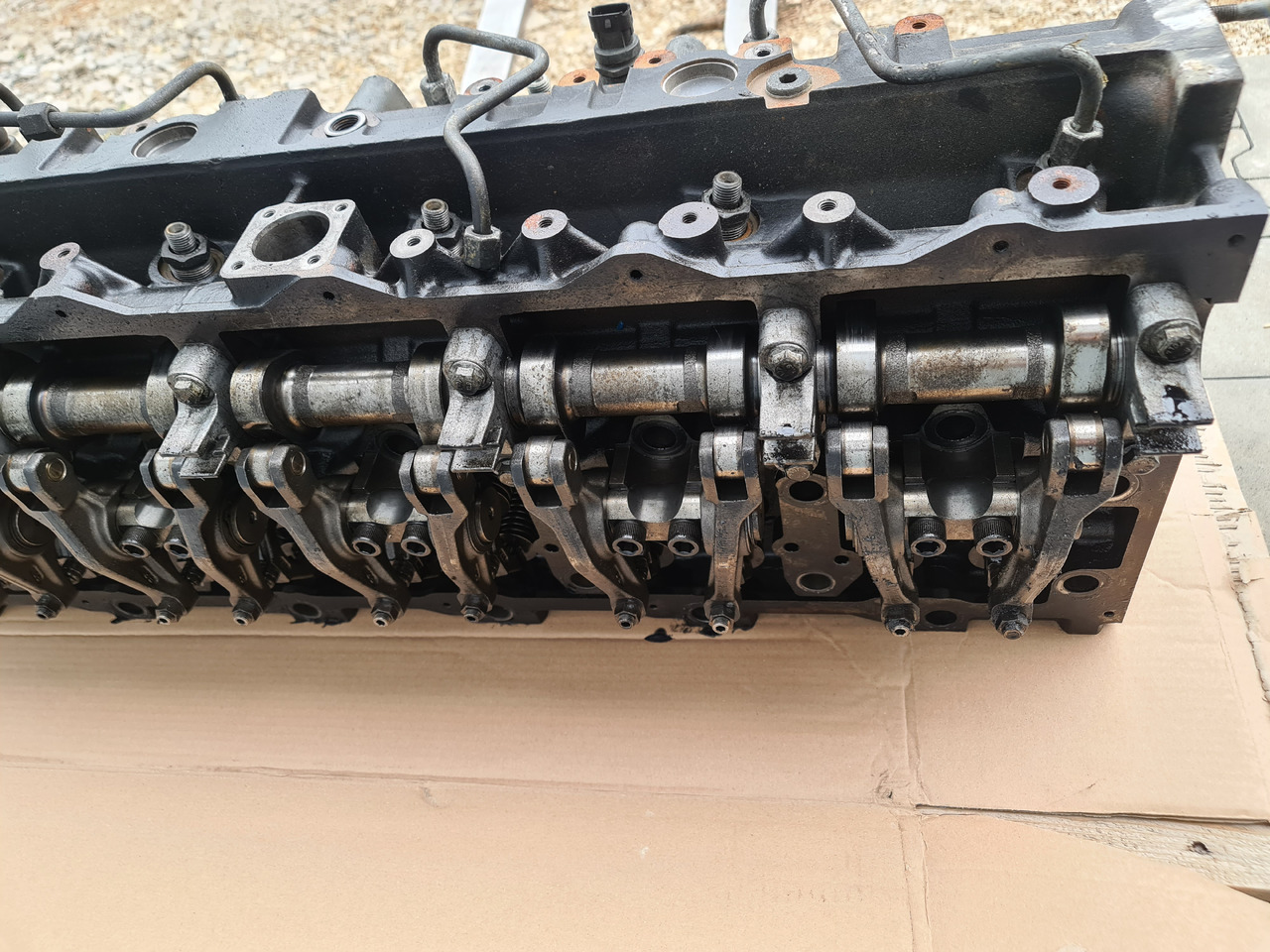 MAN TGX TGA / CYLINDER HEAD / D20 ENGINE / EURO 3 4 5 / WORLDWIDE DELIVERY - Cylinder head: picture 4 MAN TGX TGA / CYLINDER HEAD / D20 ENGINE / EURO 3 4 5 / WORLDWIDE DELIVERY - Cylinder head: picture 4