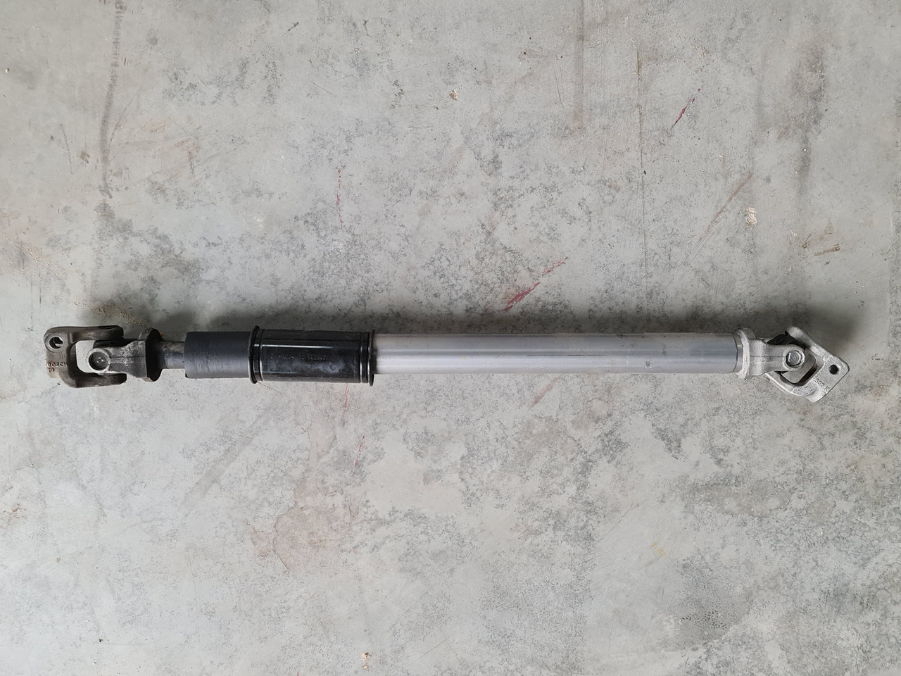 RENAULT RANGE T / STEERING SHAFT / 7482556446 - Steering: picture 2 RENAULT RANGE T / STEERING SHAFT / 7482556446 - Steering: picture 2