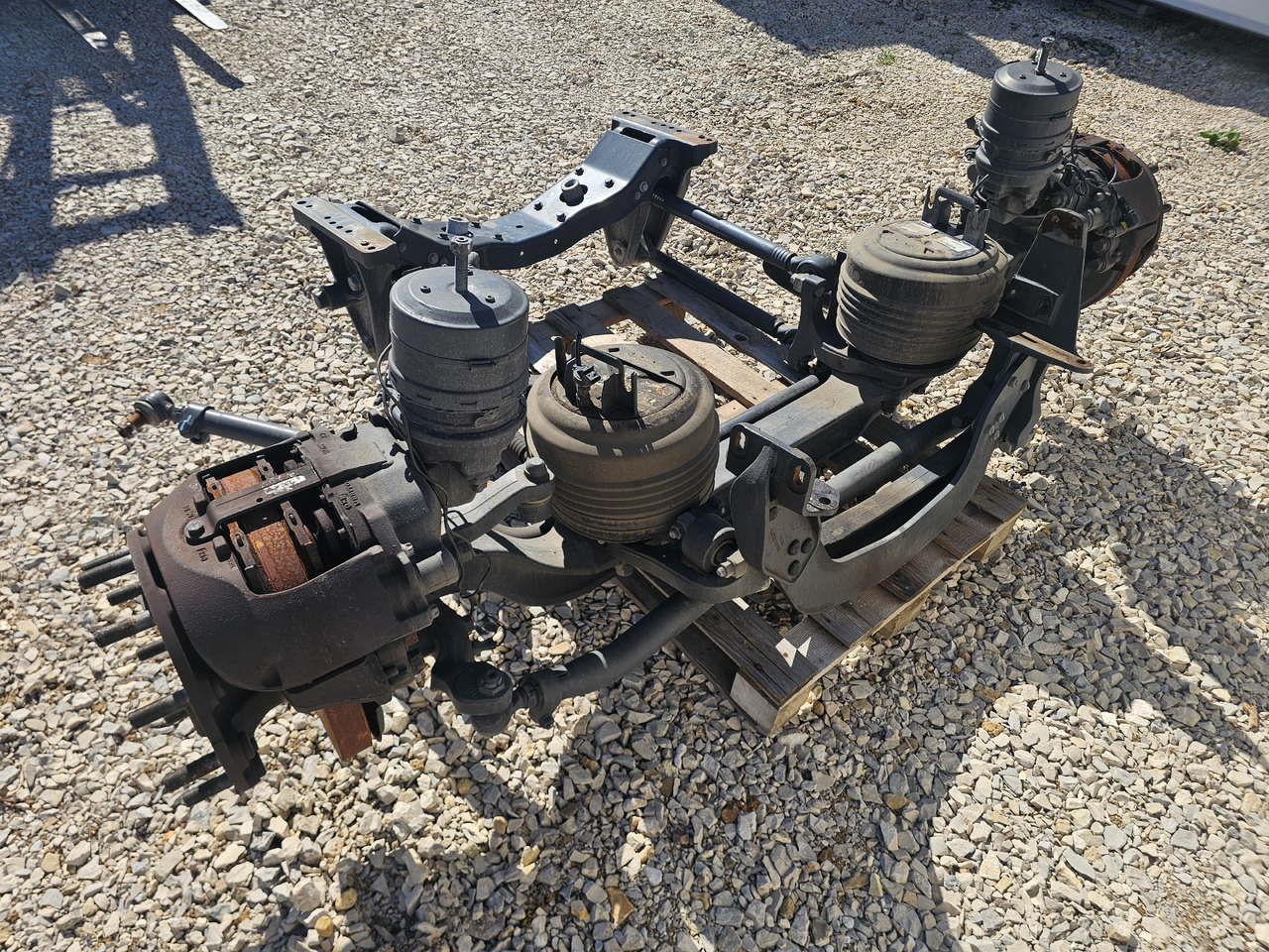 VOLVO FH5 FM5 / FRONT AIR SUNSPENSION - Front axle: picture 5 VOLVO FH5 FM5 / FRONT AIR SUNSPENSION - Front axle: picture 5