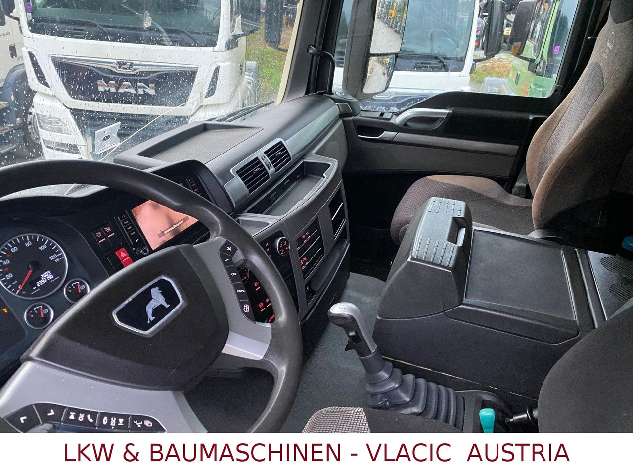 MAN 33.500 6x6 MIT KRAN PENZ - Logging truck, Crane truck: picture 5 MAN 33.500 6x6 MIT KRAN PENZ - Logging truck, Crane truck: picture 5