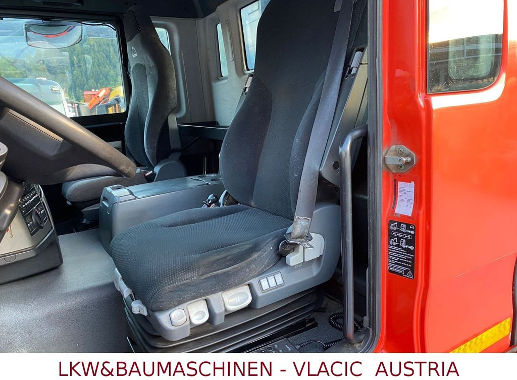 MAN TGS Holztransporter mit Kran Palfinger MAN TGS 33.480 6x6Holztransporter mit Kran Palfinger - Logging truck, Crane truck: picture 4 MAN TGS Holztransporter mit Kran Palfinger MAN TGS 33.480 6x6Holztransporter mit Kran Palfinger - Logging truck, Crane truck: picture 4