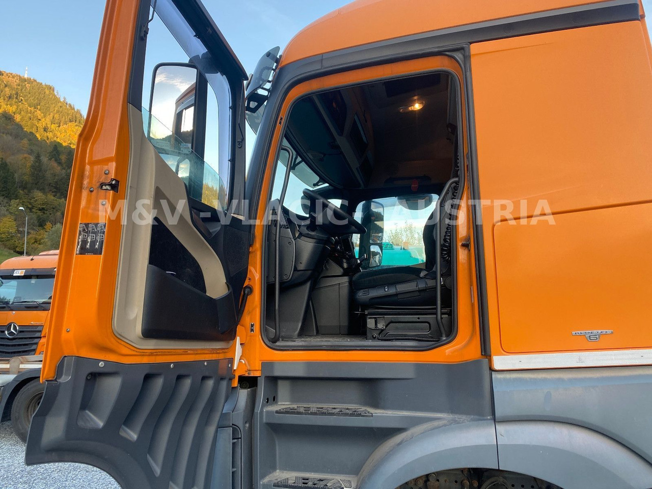 Mercedes-Benz 2542 - Container transporter/ Swap body truck: picture 3 Mercedes-Benz 2542 - Container transporter/ Swap body truck: picture 3