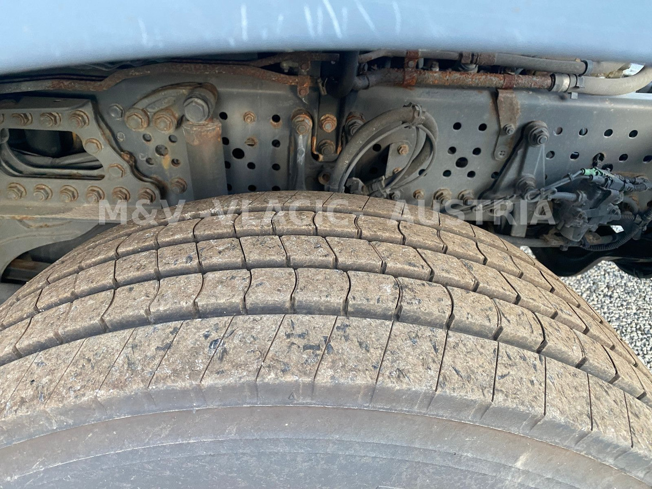 Container transporter/ Swap body truck Mercedes-Benz 2542: picture 11